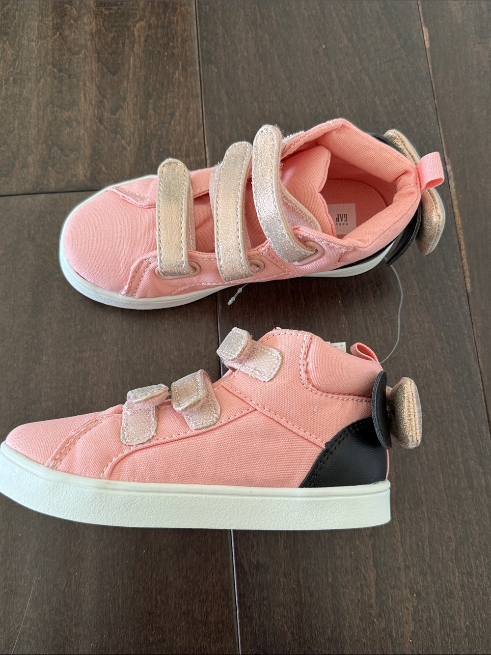 NWT GAP Pink Disney Minnie Mouse High-Top Sneakers with Glitter Velcro Strap